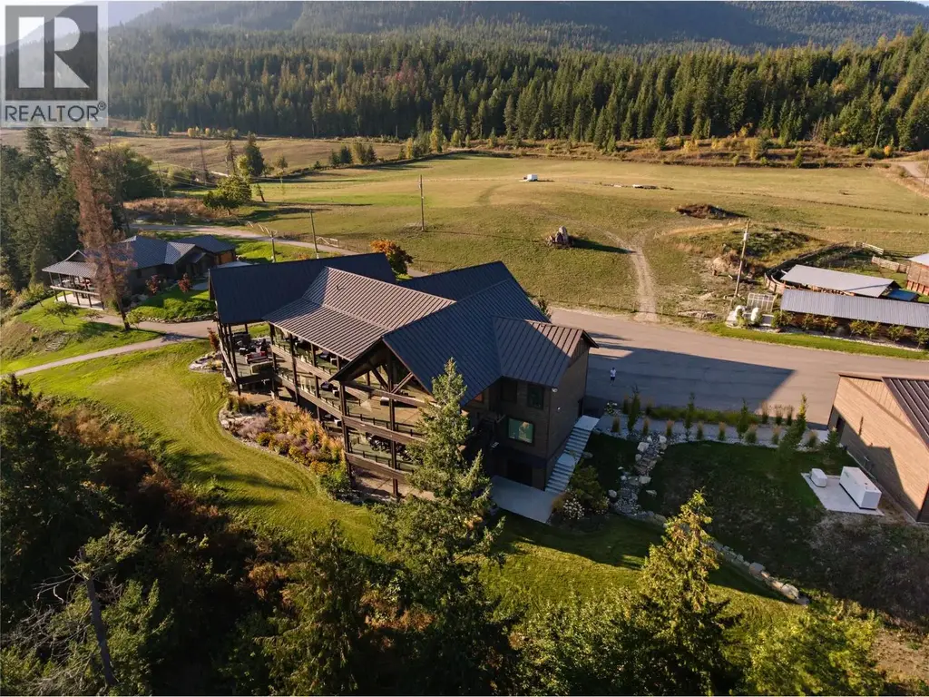 6525 Worrall Road, Tappen